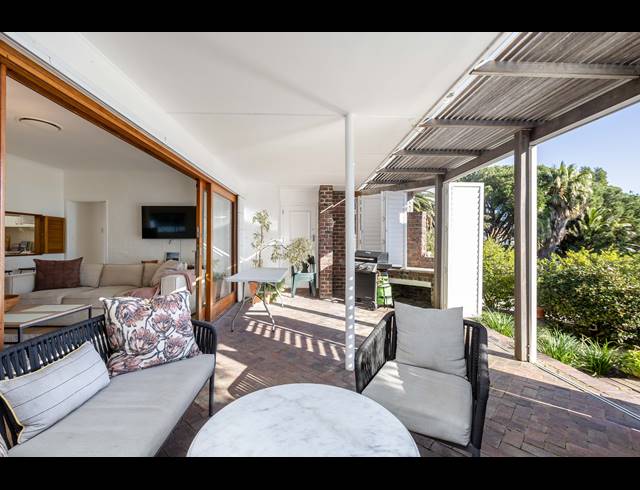 3 BEDROOM HOUSE TO LET IN CAMPS BAY